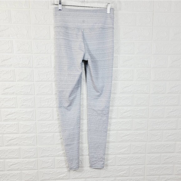 ATHLETA High-rise Jacquard Chaturanga Leggings | Light Gray | Textured | Size-S - Picture 5 of 11